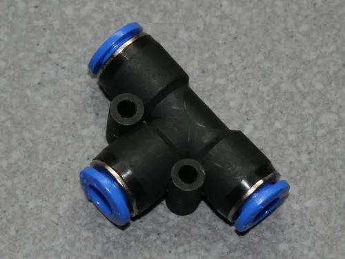 T-Verbinder 1/4 6mm Schlauch.