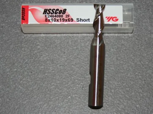 HSSE-CO8, 2 Schneiden 42� Rechtsspirale kurz 8.00mm, unbeschichtet