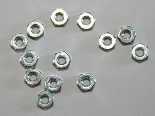 50 Muttern M2 DIN 934
