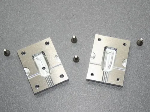 MR-30 Stecker Isolation